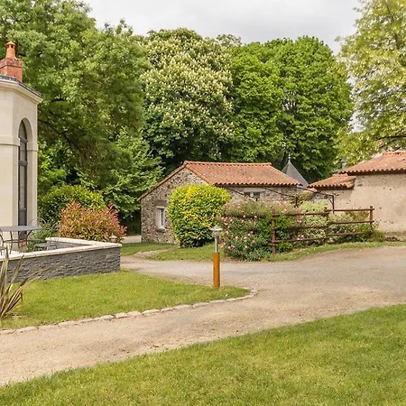 Vakantiehuis De Charme Avec Jardin Prive Pres De Nantes, Acces Facile, Equipe Confort - Fr-1-306-812 Saint-Sébastien-sur-Loire