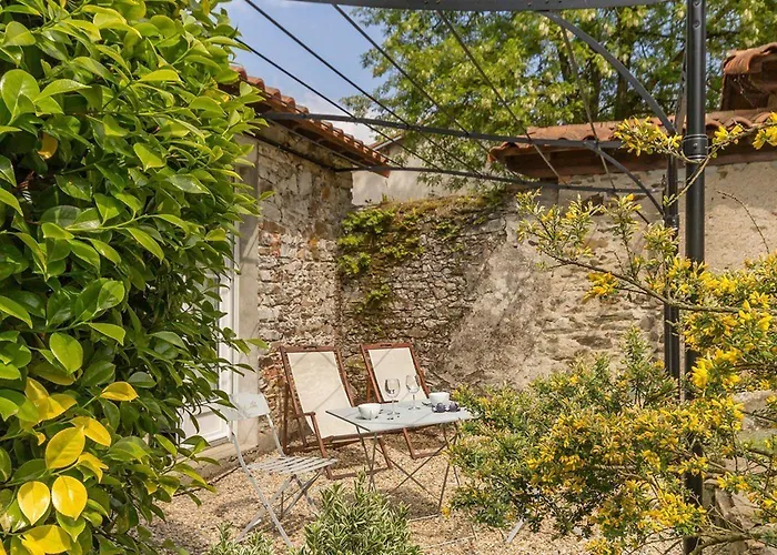 Saint-sébastien-sur-loire, 2 Pièces, 2 Personnes - Fr-1-306-812 * Saint-Sébastien-sur-Loire